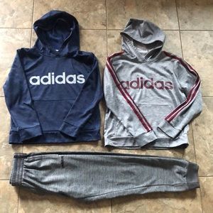 Adidas lot two hoodies and sweatpants M (10/12)